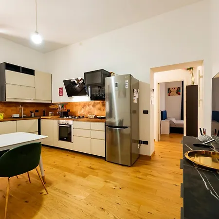 Guesthost - Modern Flat X4 Center * Pescara
