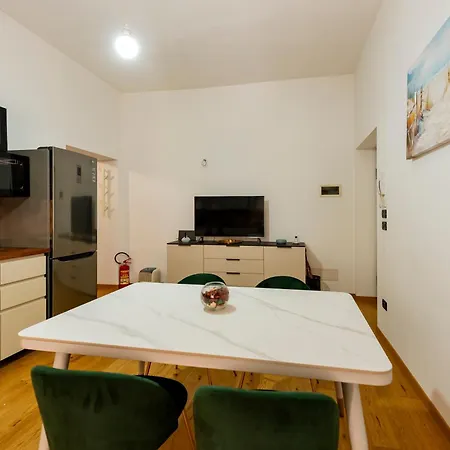 Guesthost - Modern Flat X4 Center Pescara